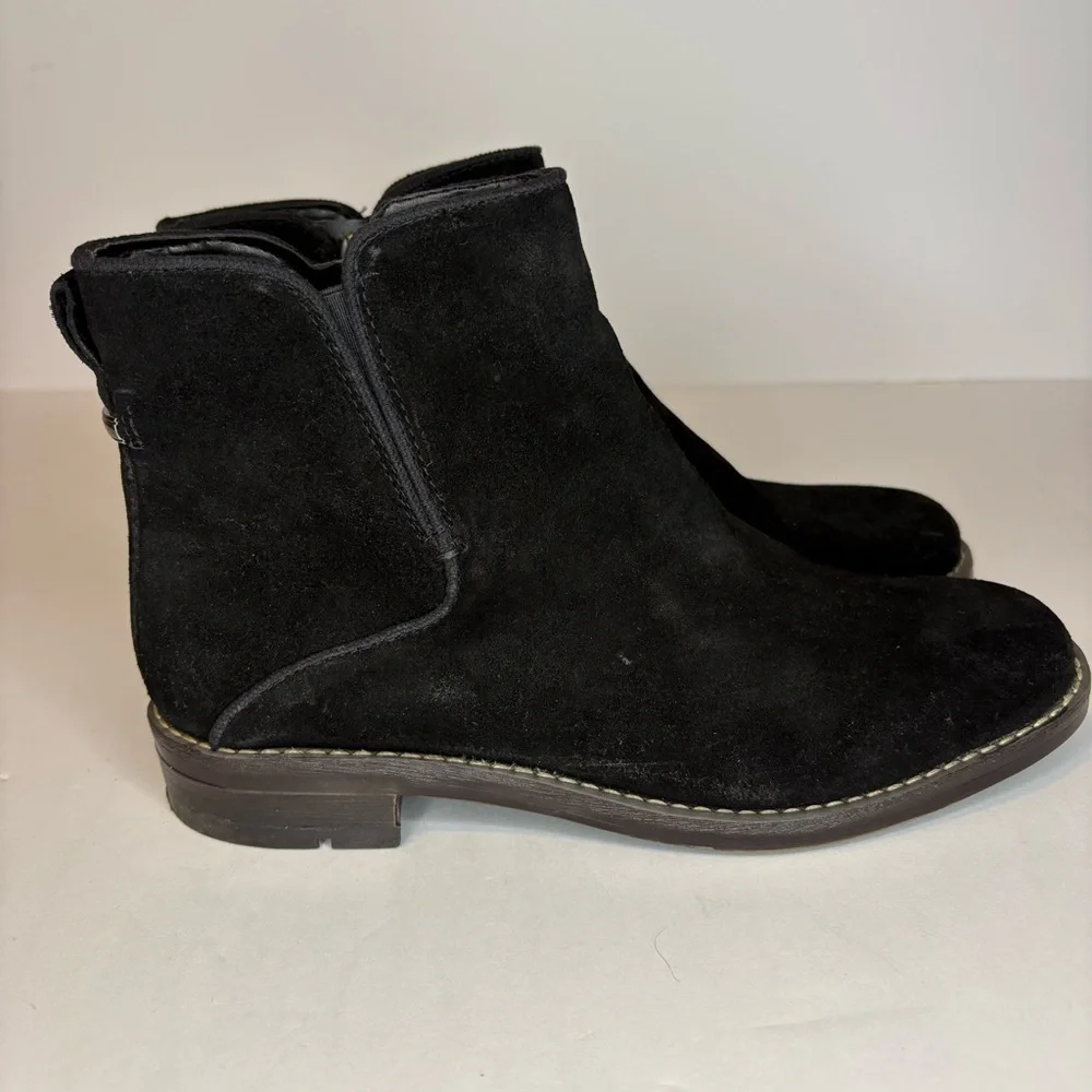 Franco Sarto Women’s Marcus Ankle Booties Black Suede Sz7 Classic Timeless Boots